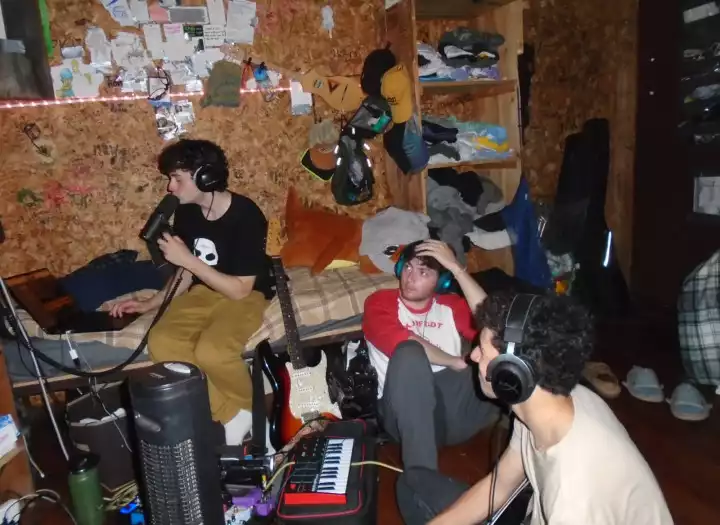 Record Professional Piano, Keys, or Synth Parts